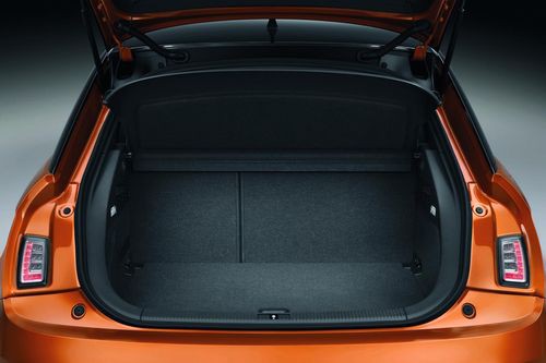На данный момент клиенты «Автосалон-AV» имеют возможность приобрести Audi A1 Sportback в комплектации Ambition